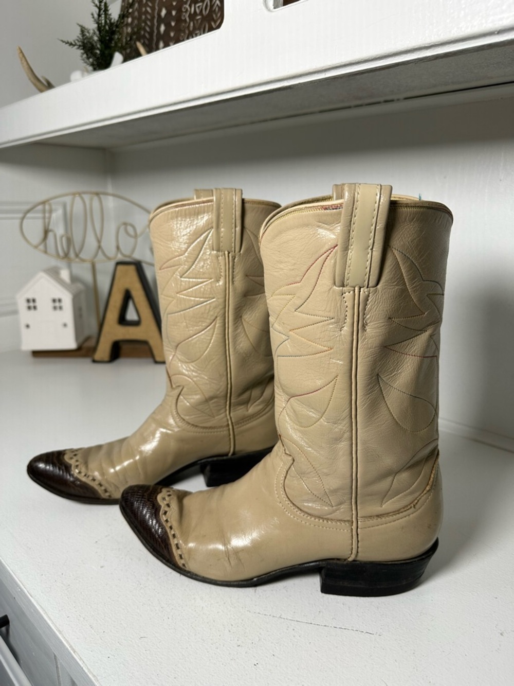 Vintage Tony Lama Womens 6.5B Cream Brown Cap Toe Cowboy Boots El Paso USA